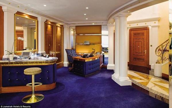 迪拜七星级酒店叫什么