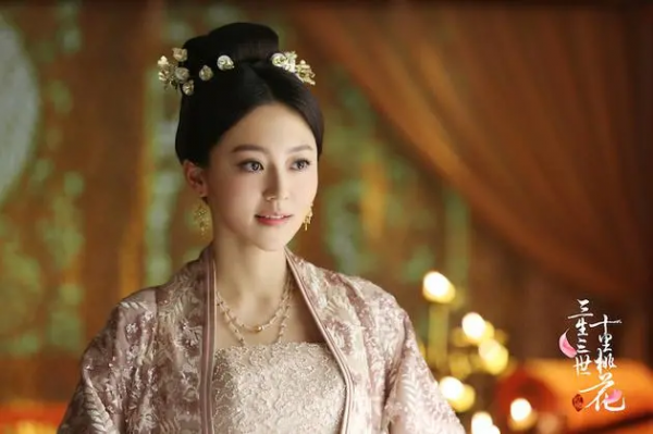 杨幂旗下有哪些艺人