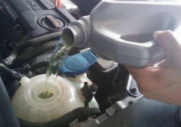 汽车冷却液多久换一次