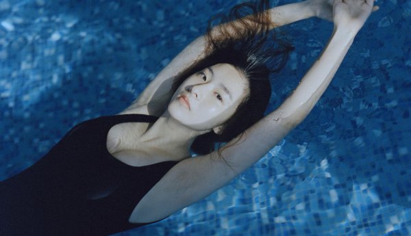 老公和前女友联系该怎么处理