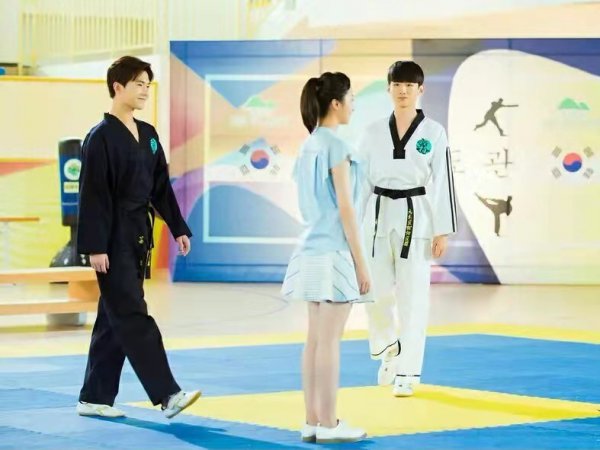 白敬亭关晓彤合作的电视剧