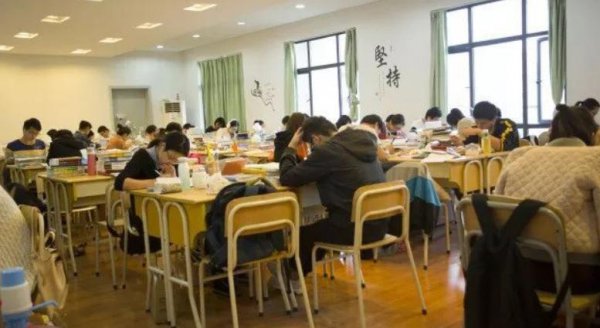 专科直接考研究生可以吗