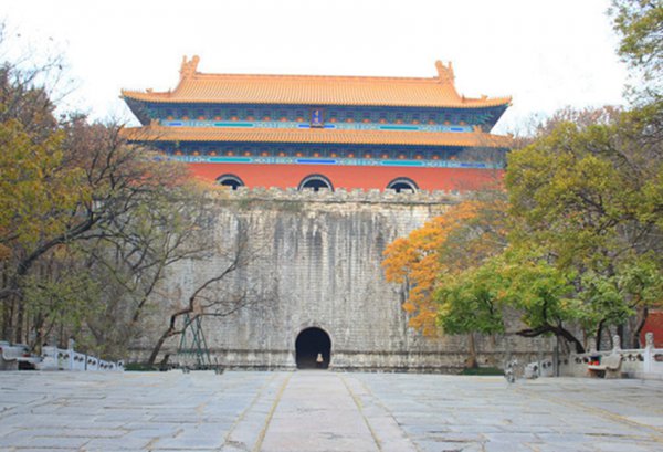 北京明孝陵墓葬的是谁