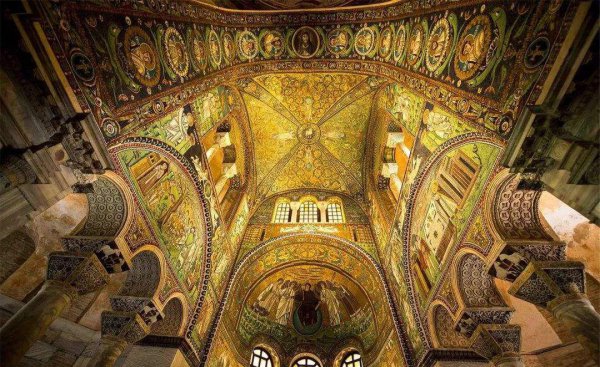 拜占庭艺术是以什么为中心的