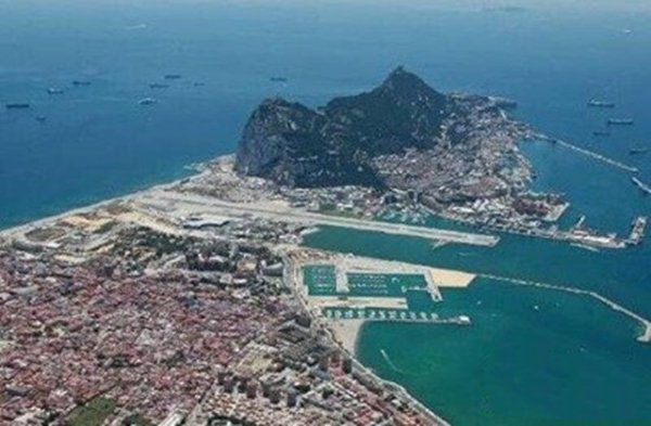 西班牙帝国衰落的主要原因