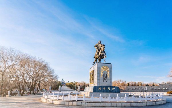 元成宗铁穆耳简介