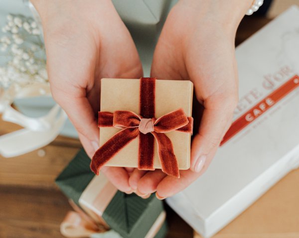 离婚后男人越绝情越说明什么