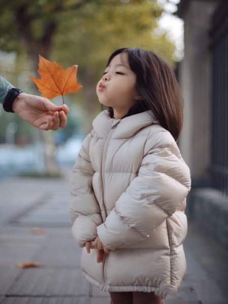 羽绒服划了一道口子如何补救修复