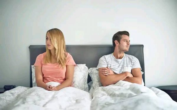 老公主动和你分房睡代表什么