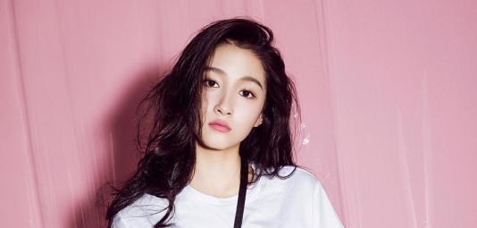 关晓彤的家世到底有多强大