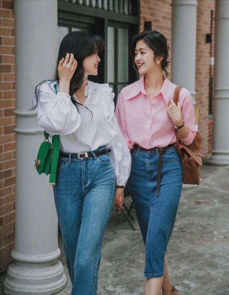 牛仔裙搭配什么上衣好看