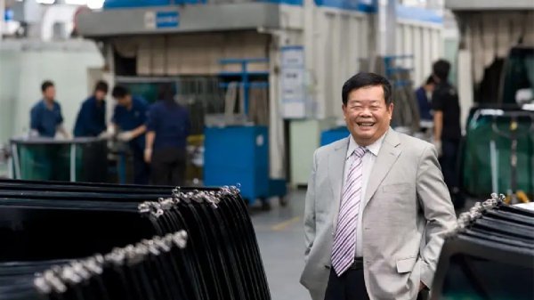 曹德旺的哥哥是谁