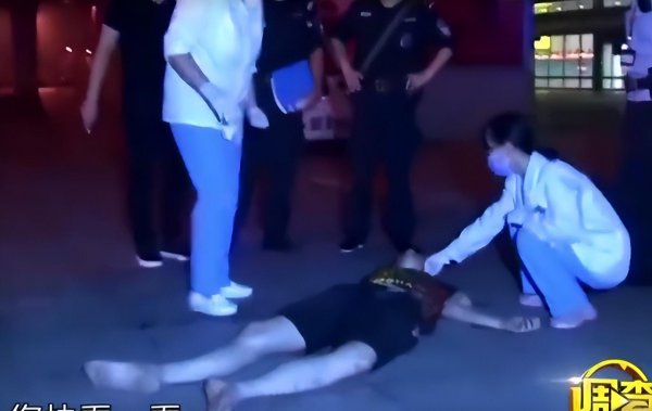 张云雷坠台事件是怎么回事