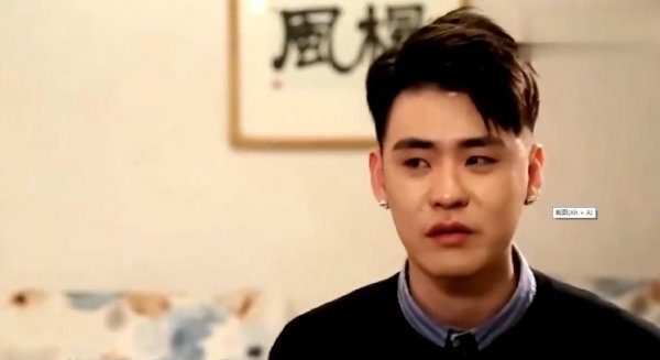 张云雷坠台事件是怎么回事