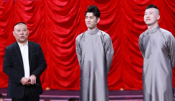 张云雷坠台事件是怎么回事