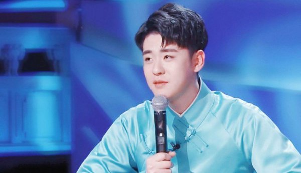 张云雷坠台事件是怎么回事