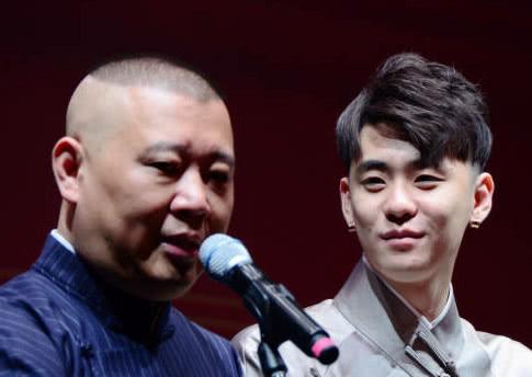 张云雷坠台事件是怎么回事