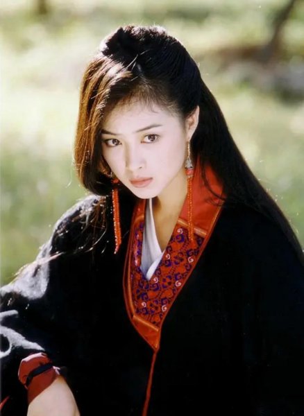 樊胜美的扮演者叫什么名字