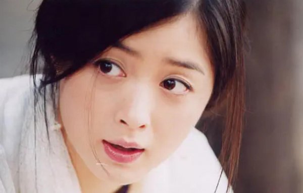 樊胜美的扮演者叫什么名字