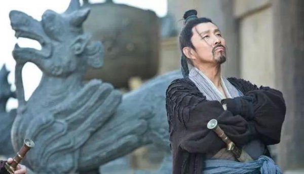 秦始皇比刘邦大几岁年龄