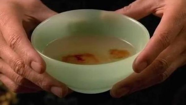 古时候滴血认亲原理