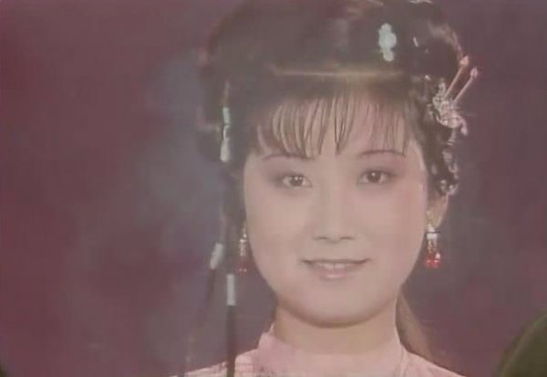 薛宝钗到底是人是鬼