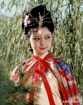 薛宝钗到底是人是鬼