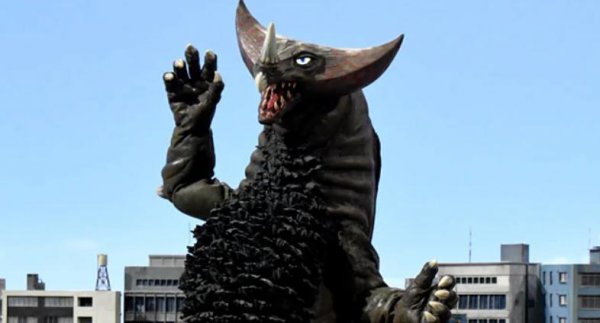 奥特曼雷欧被分尸后怎么了