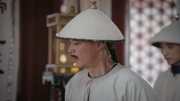 乾隆比令妃大多少岁