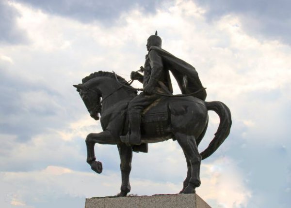 赵惠文王是谁的儿子