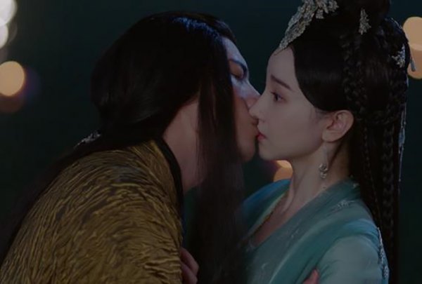 斛珠夫人紫簪和帝旭怎么回事