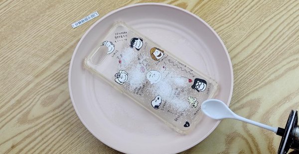 塑料手机壳发黄怎么清洗变白