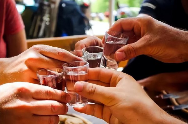 做东请客前三杯怎么说