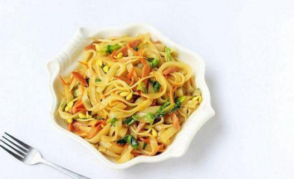 河粉是啥做成的