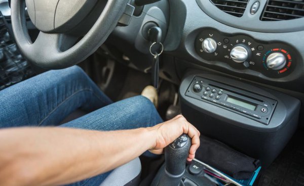 初学开手动挡车步骤图解