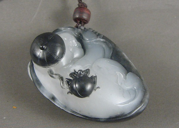 和田玉青花籽料镯子值钱吗