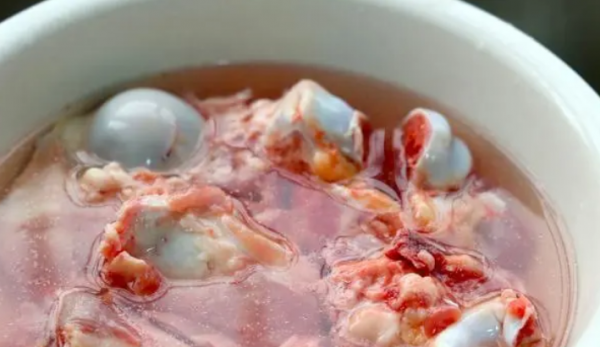 骨头汤里放什么食材好喝