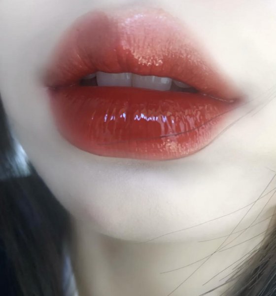 一般一支口红能用多长时间就不能再用了