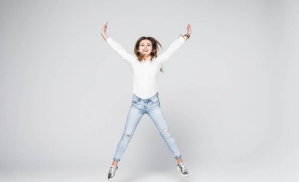 开合跳和跳绳哪个减肥效果好