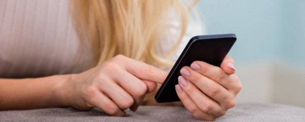 怎么清理手机话筒灰尘