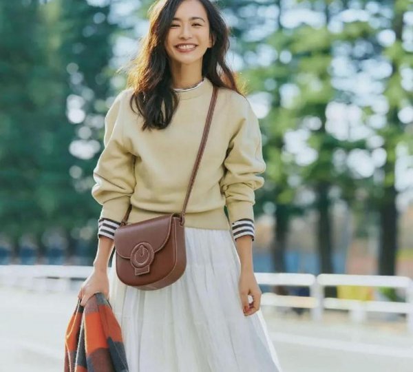 卫衣配什么裤子比较好看