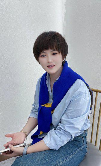 30一40岁女人发型短发个性