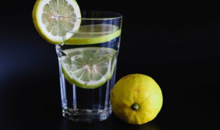 为什么喝完柠檬水拉稀 喝完柠檬水拉稀的原因
