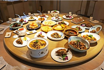 做东请客前三杯怎么说 简单又大气的经典请客吃饭发言