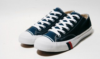 鞋子磨脚怎么软化 鞋子磨脚软化的方法