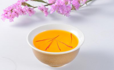 藏红花泡水一次泡几根 藏红花泡水放多少喝一次合适