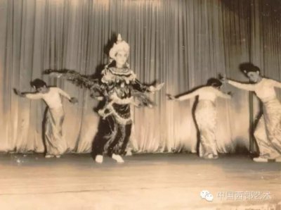 孔雀舞是什么民族的舞蹈 孔雀舞是哪个少数民族的传统舞蹈