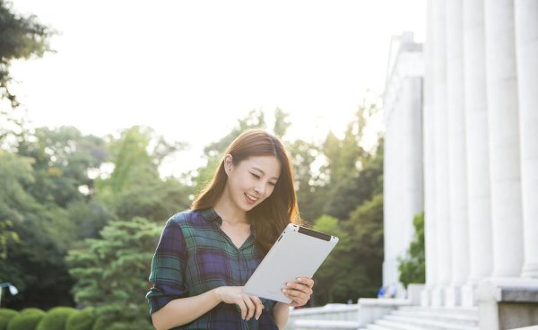 怎么哄女人开心的技巧有哪些