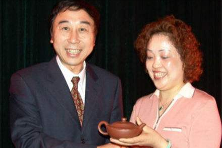 冯巩妻子叫什么名字