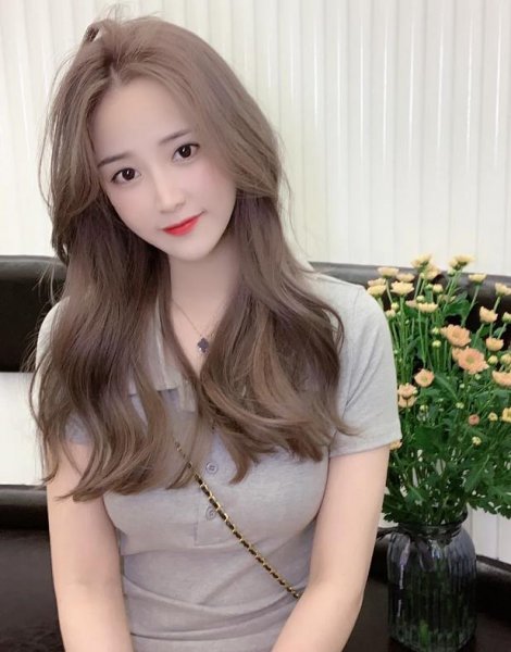 黄皮染什么颜色的头发显白